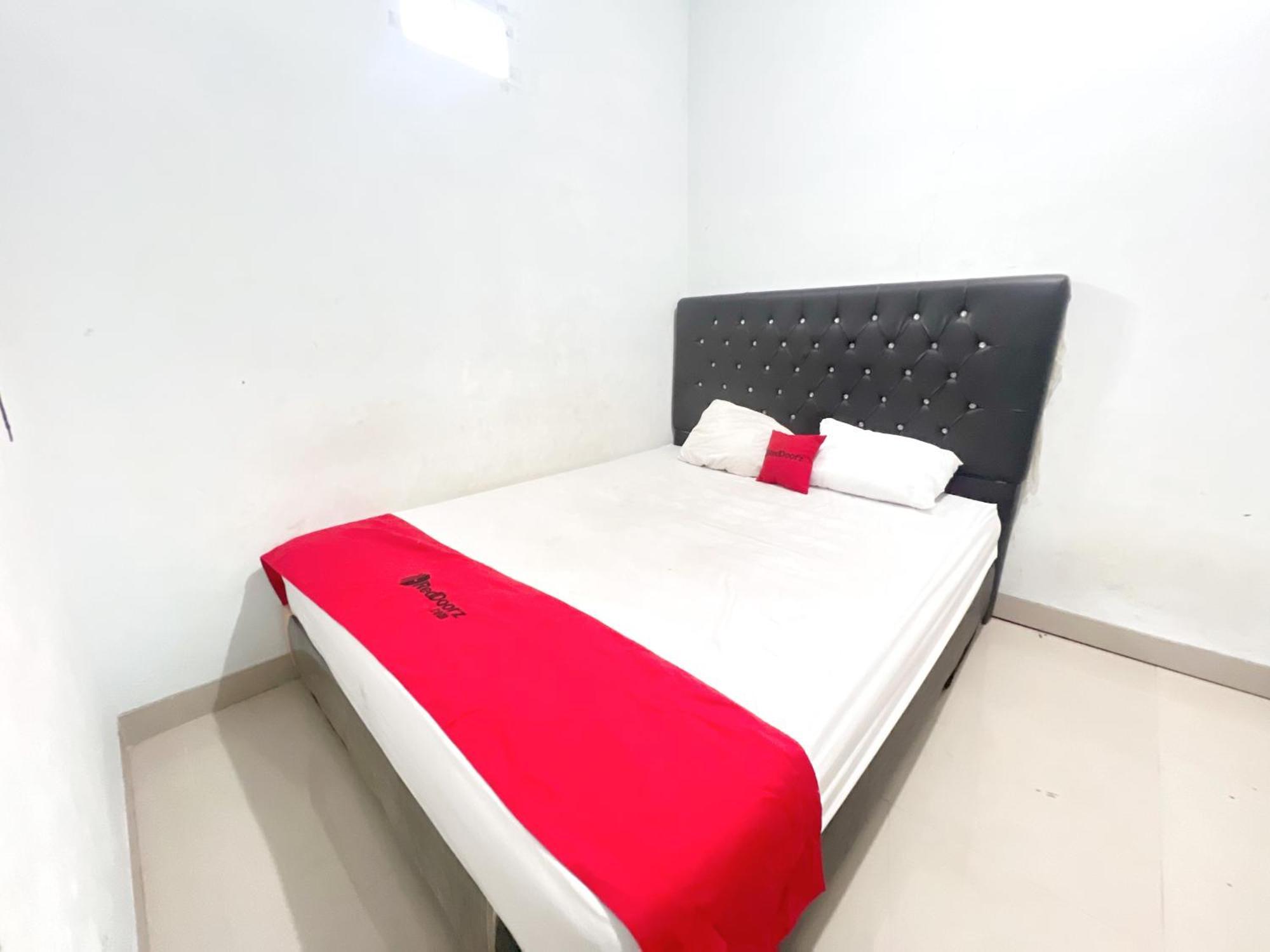 Reddoorz At Kay Residence Waydadi Lampung Bandar Lampung Esterno foto