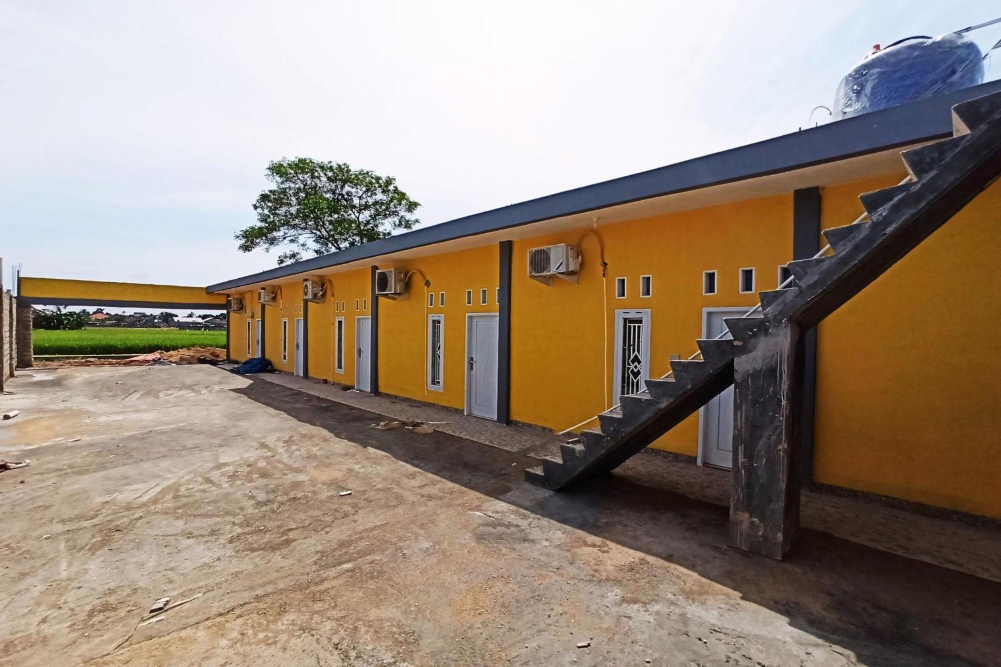 Reddoorz At Kay Residence Waydadi Lampung Bandar Lampung Esterno foto